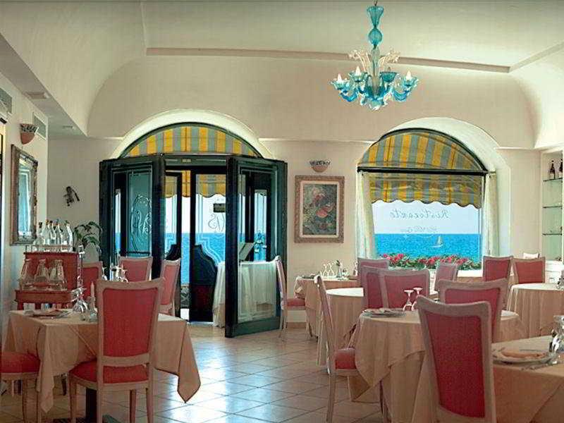 Hotel Villa Sirio Санта Мария ди Кастелабате Екстериор снимка