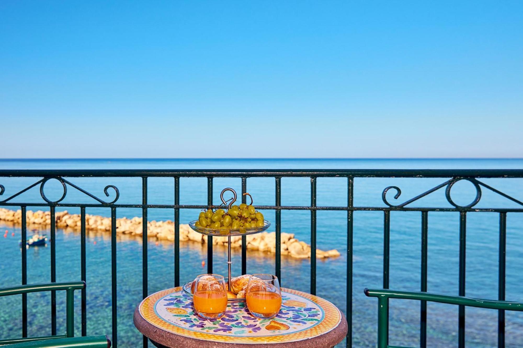 Hotel Villa Sirio Санта Мария ди Кастелабате Екстериор снимка
