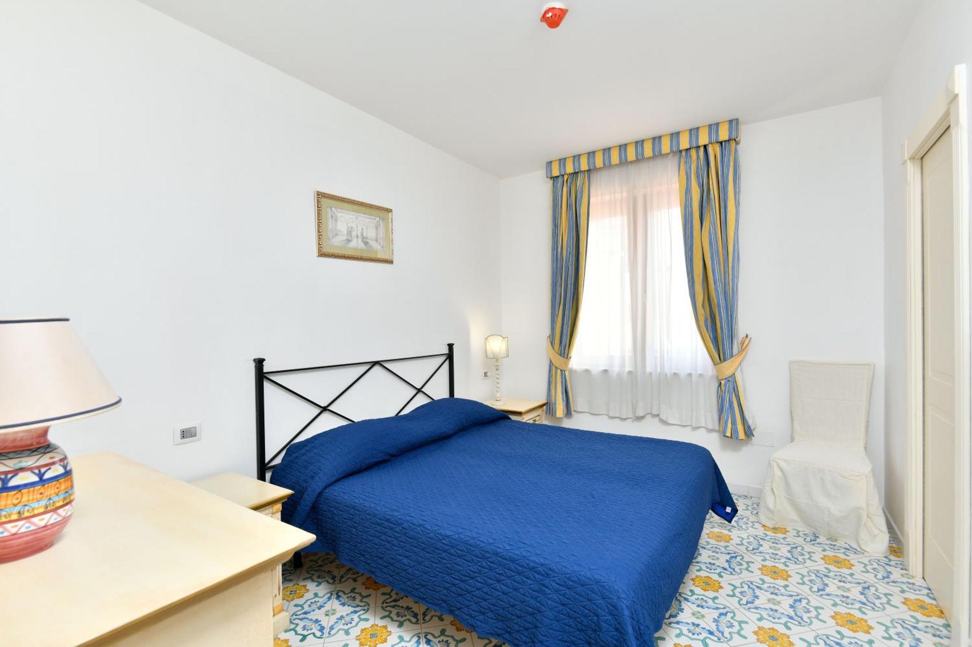 Hotel Villa Sirio Санта Мария ди Кастелабате Екстериор снимка